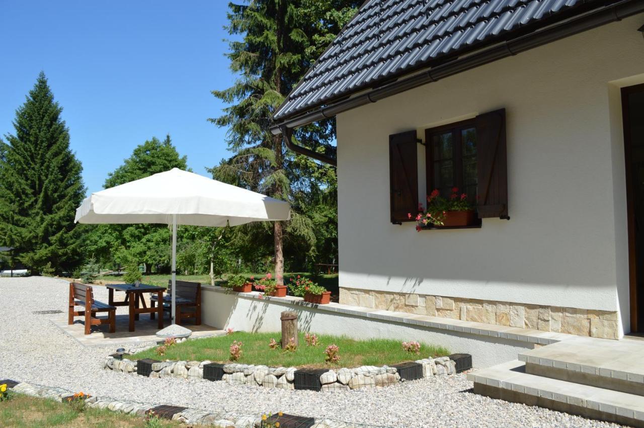 B&B Lady Of The Lake Jezerce Esterno foto